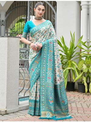 Ivory Banarasi Silk Traditional Pattern Saree