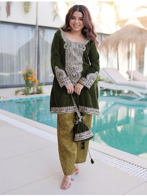 mehendi green velvet kurta pant set with potli bag fabku21181